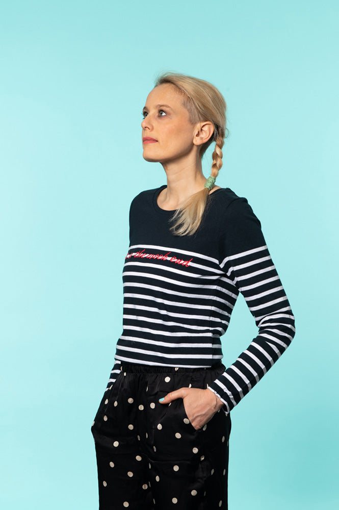 LOST IN THE WEEKEND – SAMPLE SALE (S)