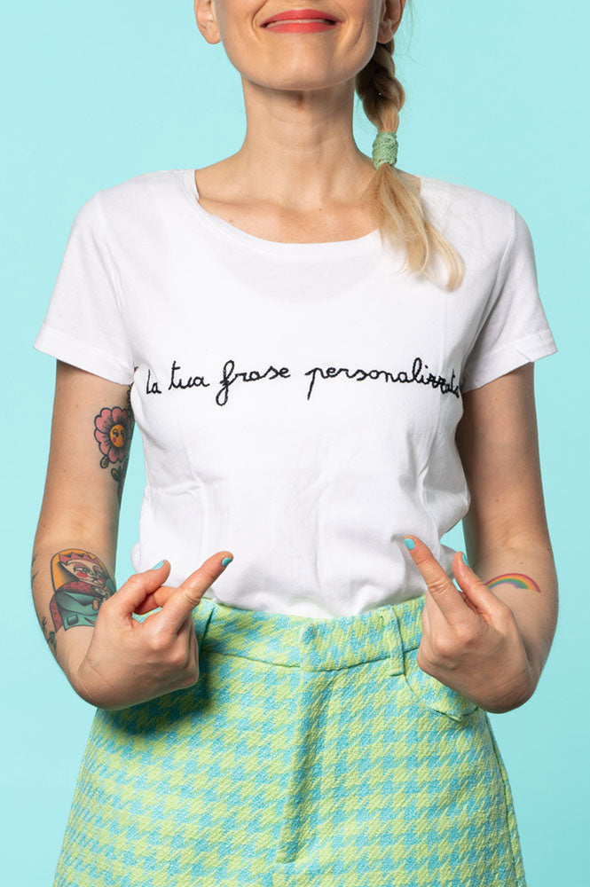 T–SHIRT PERSONALIZZATA RICAMATA A MANO