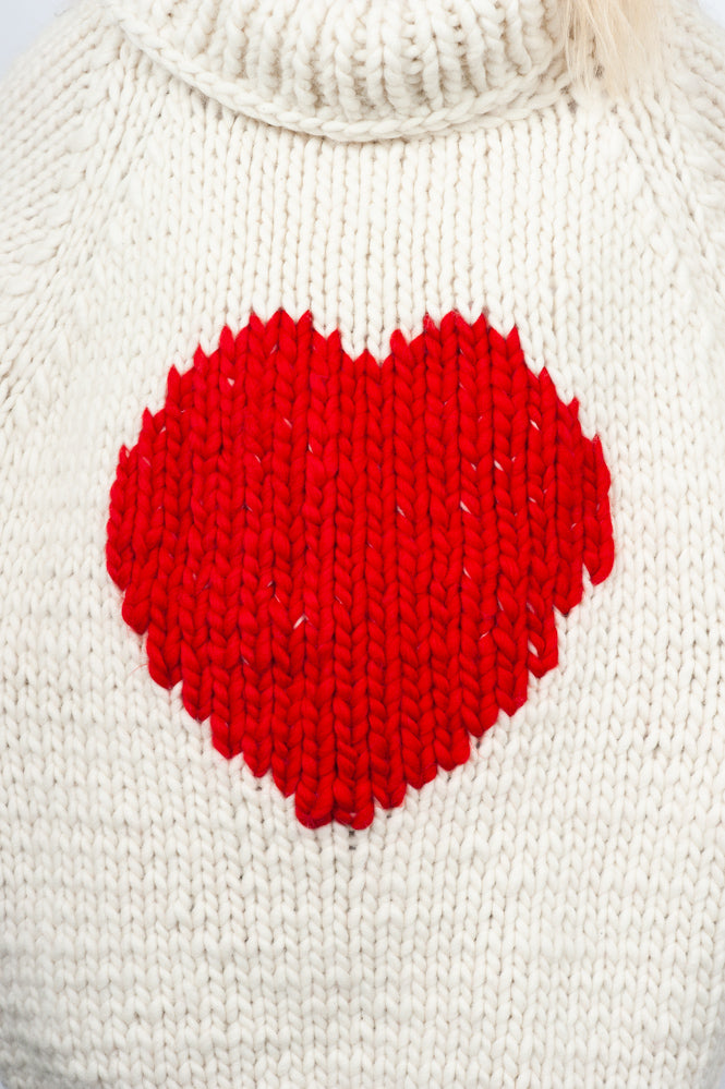 TURTLENECK SWEATER “HEARTBEAT”