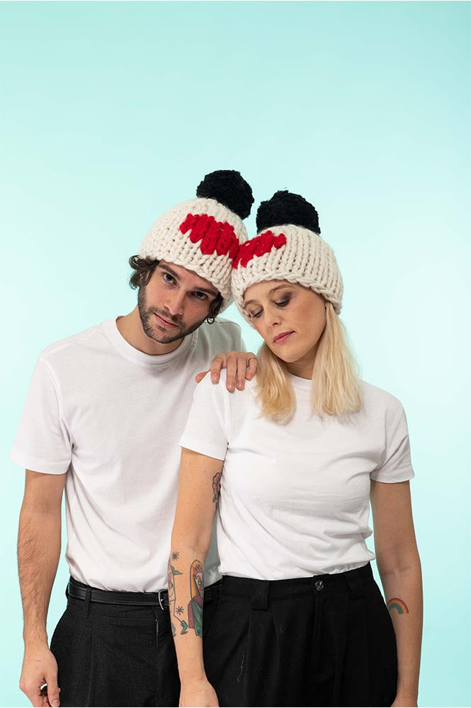 S.VALENTINE POM PON HAT