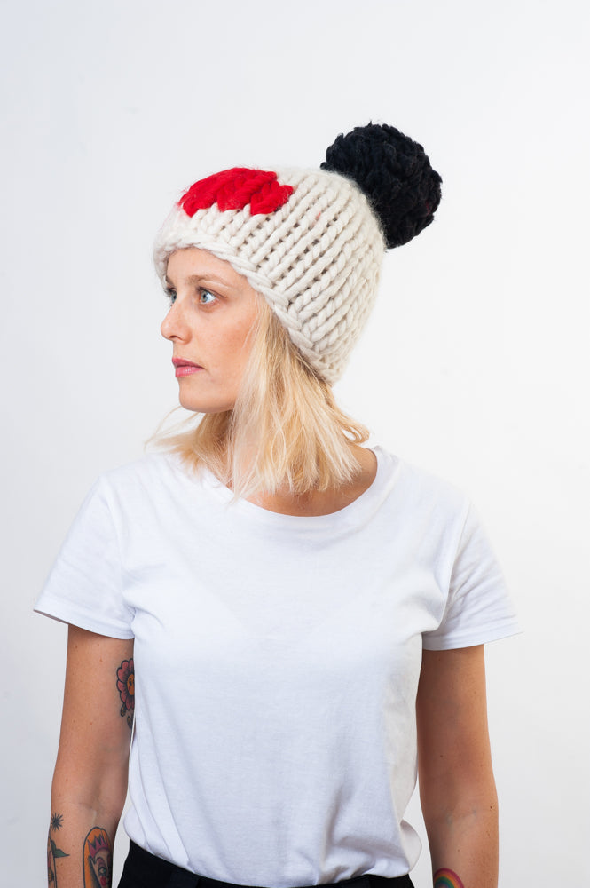 S.VALENTINE POM PON HAT