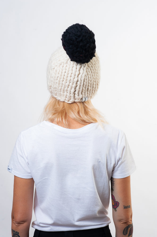S.VALENTINE POM PON HAT