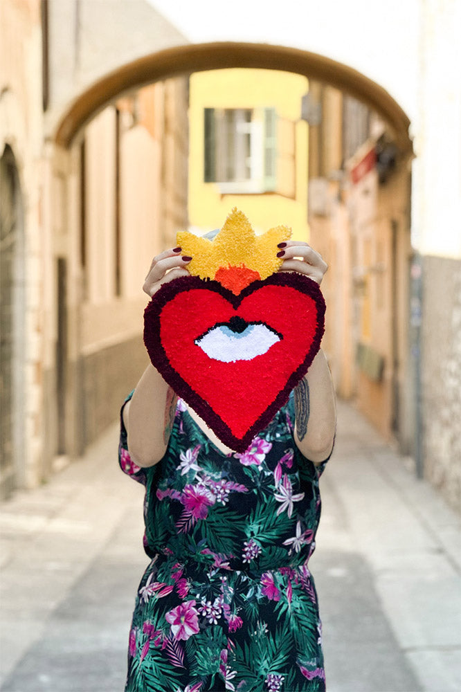 CUORE SACRO TUFT