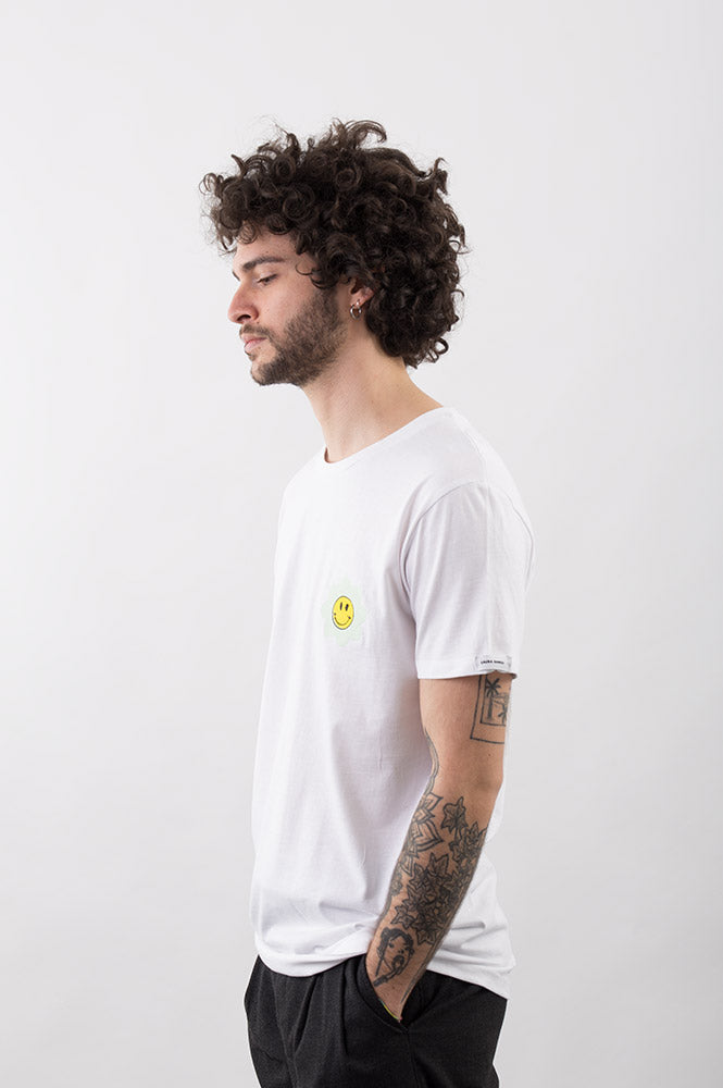 T-SHIRT RICAMATA CON DISEGNO UNISEX